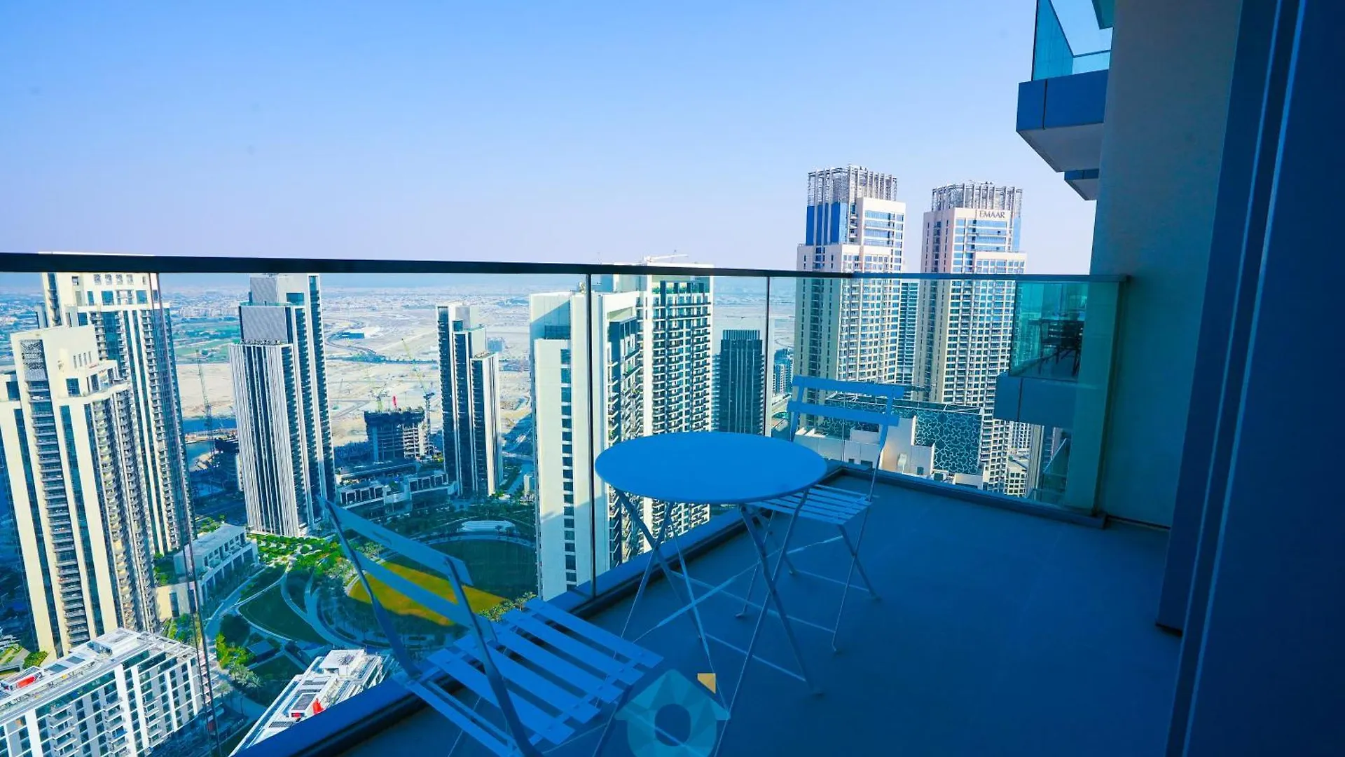 Like Home - 4204 Luxurious 2-Bedroom Residence With Spectacular City And Creek Views Dubai Apartment